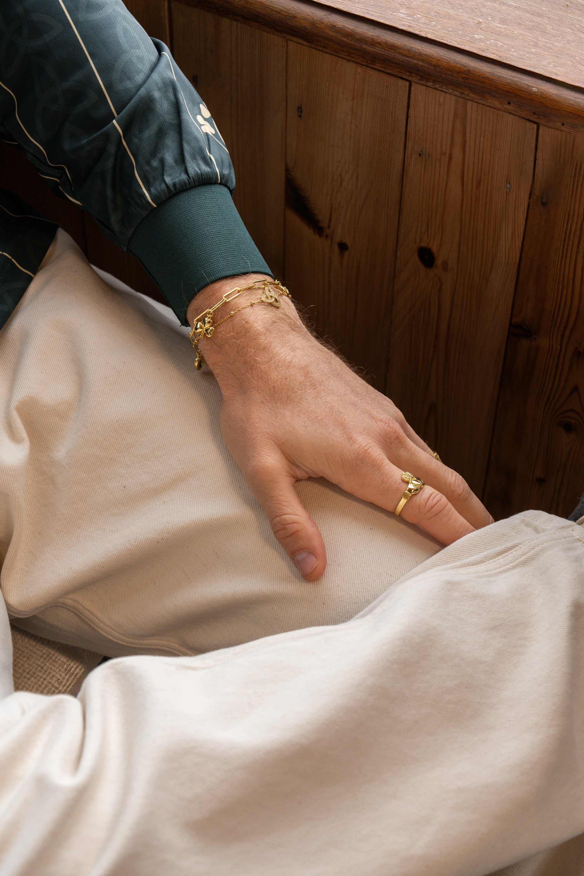 Trinity Knot Bracelet - Gold